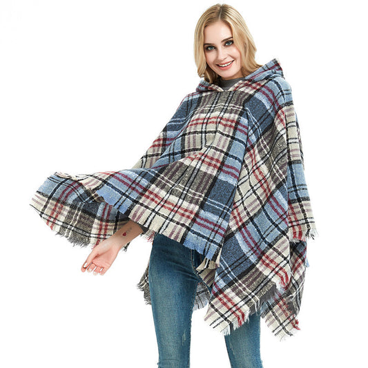 Poncho, Cape mit Kapuze für die kühlere Jahreszeit